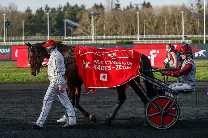 arrivée quinté 041023