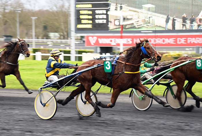 arrivée quinté 021123